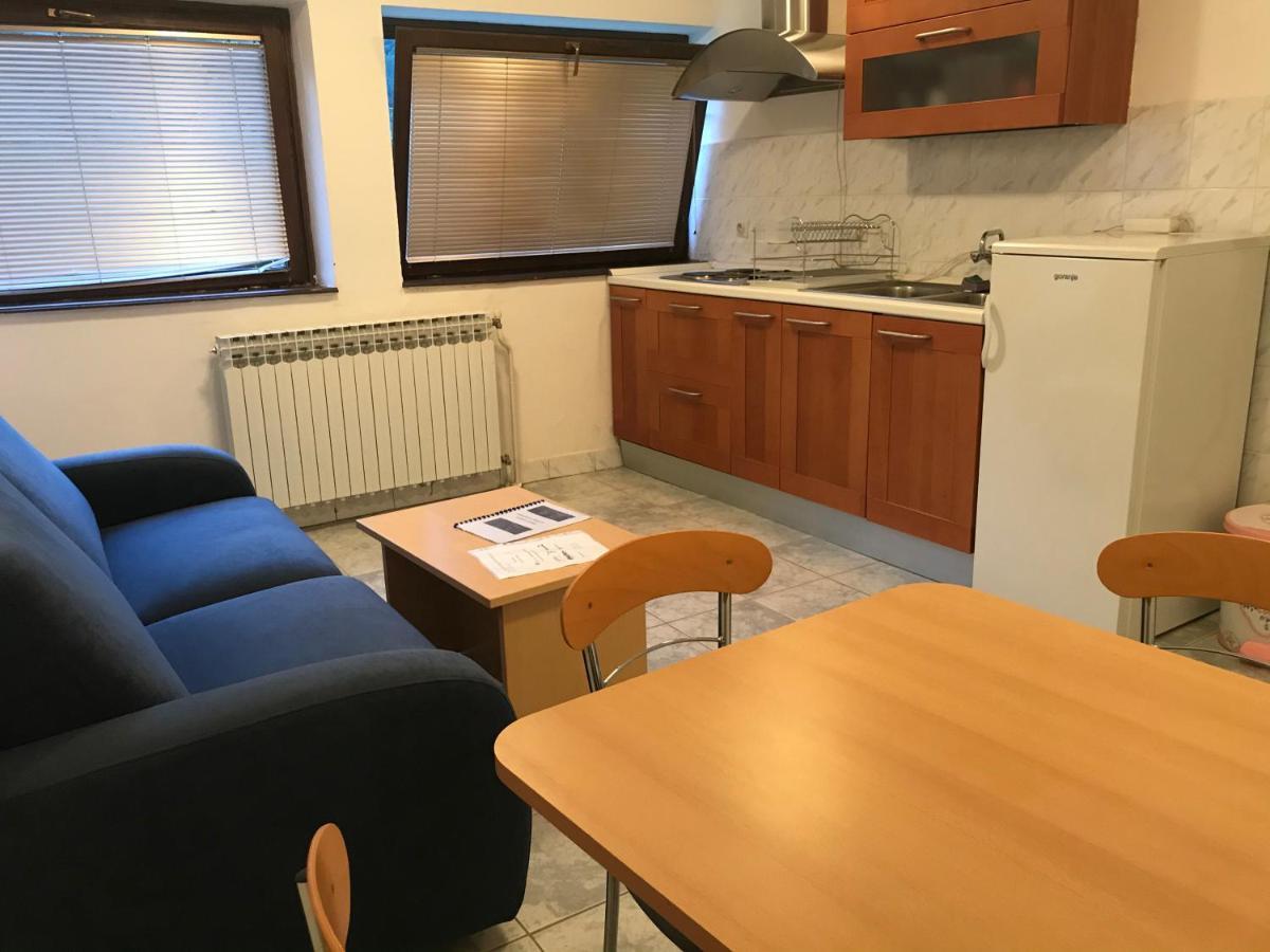 Apartmani Kosuta Тиентище Екстериор снимка