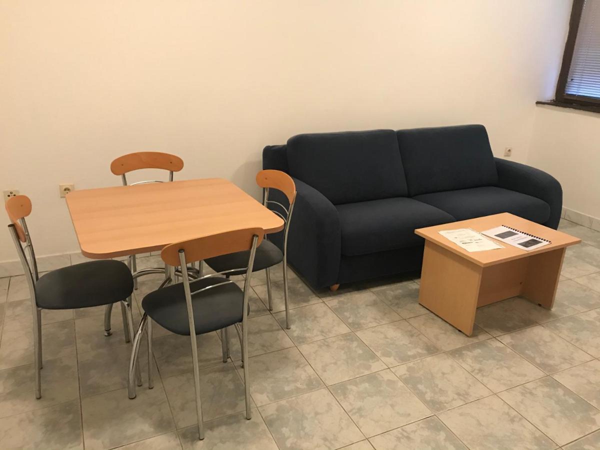 Apartmani Kosuta Тиентище Екстериор снимка