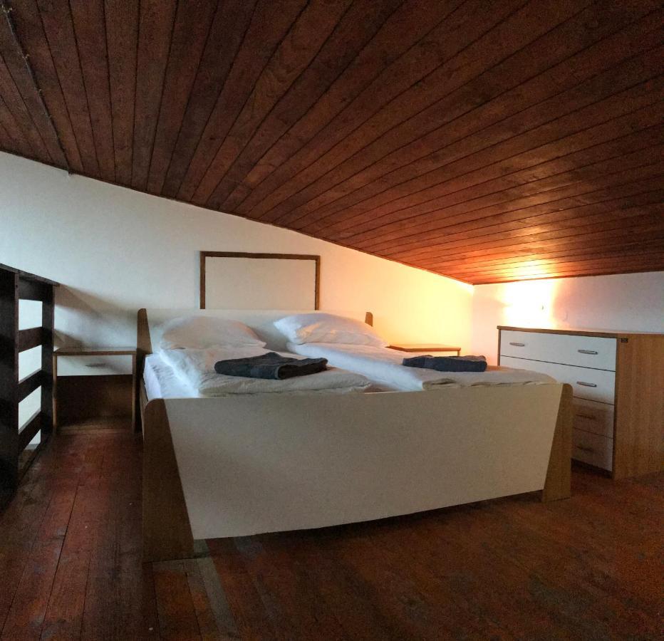 Apartmani Kosuta Тиентище Екстериор снимка
