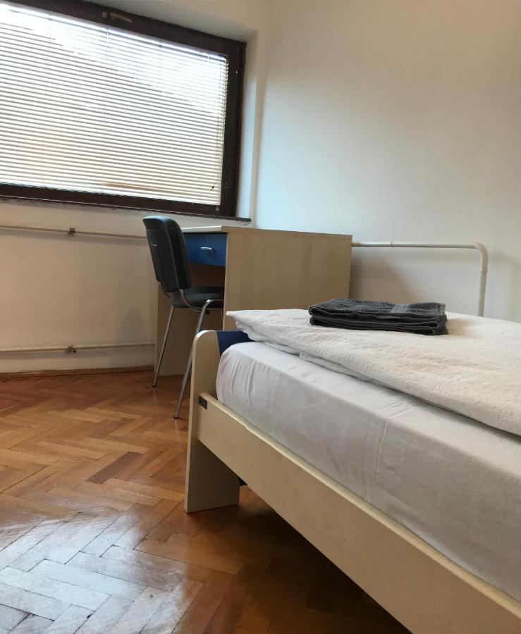 Apartmani Kosuta Тиентище Екстериор снимка